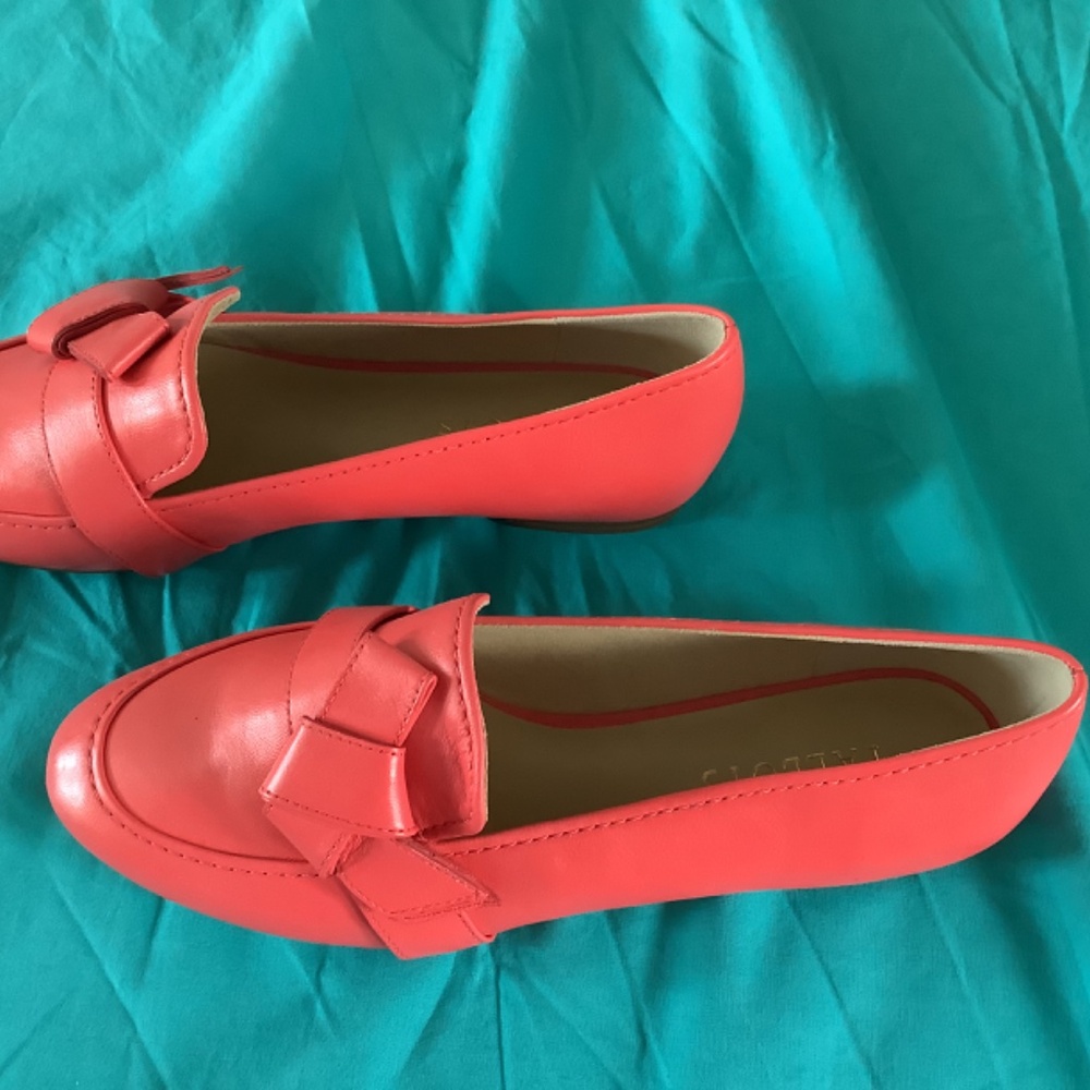 Talbots Leather Loafer - Picture 3 of 4